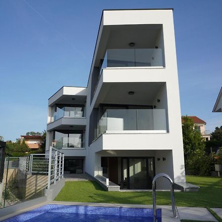 Villa Mirno More Apartments Malinska Exteriér fotografie