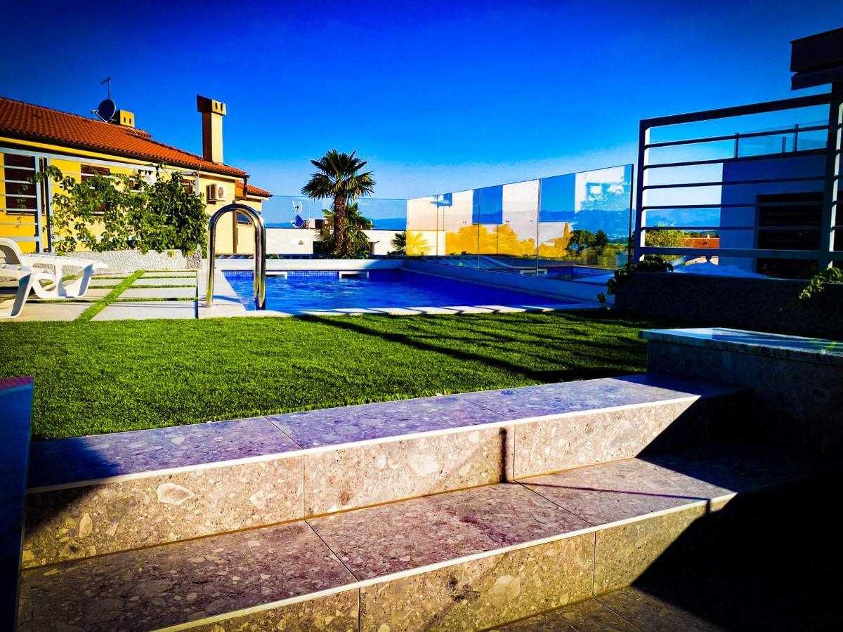 Villa Mirno More Apartments Malinska Exteriér fotografie