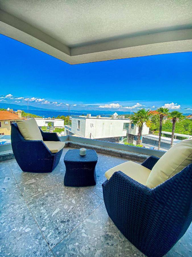 Villa Mirno More Apartments Malinska Exteriér fotografie